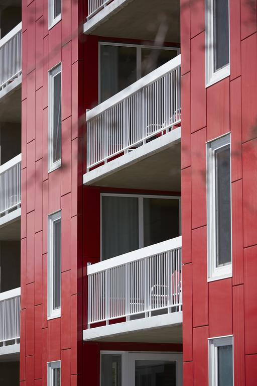 Hotel Elan Κάλγκαρι Εξωτερικό φωτογραφία