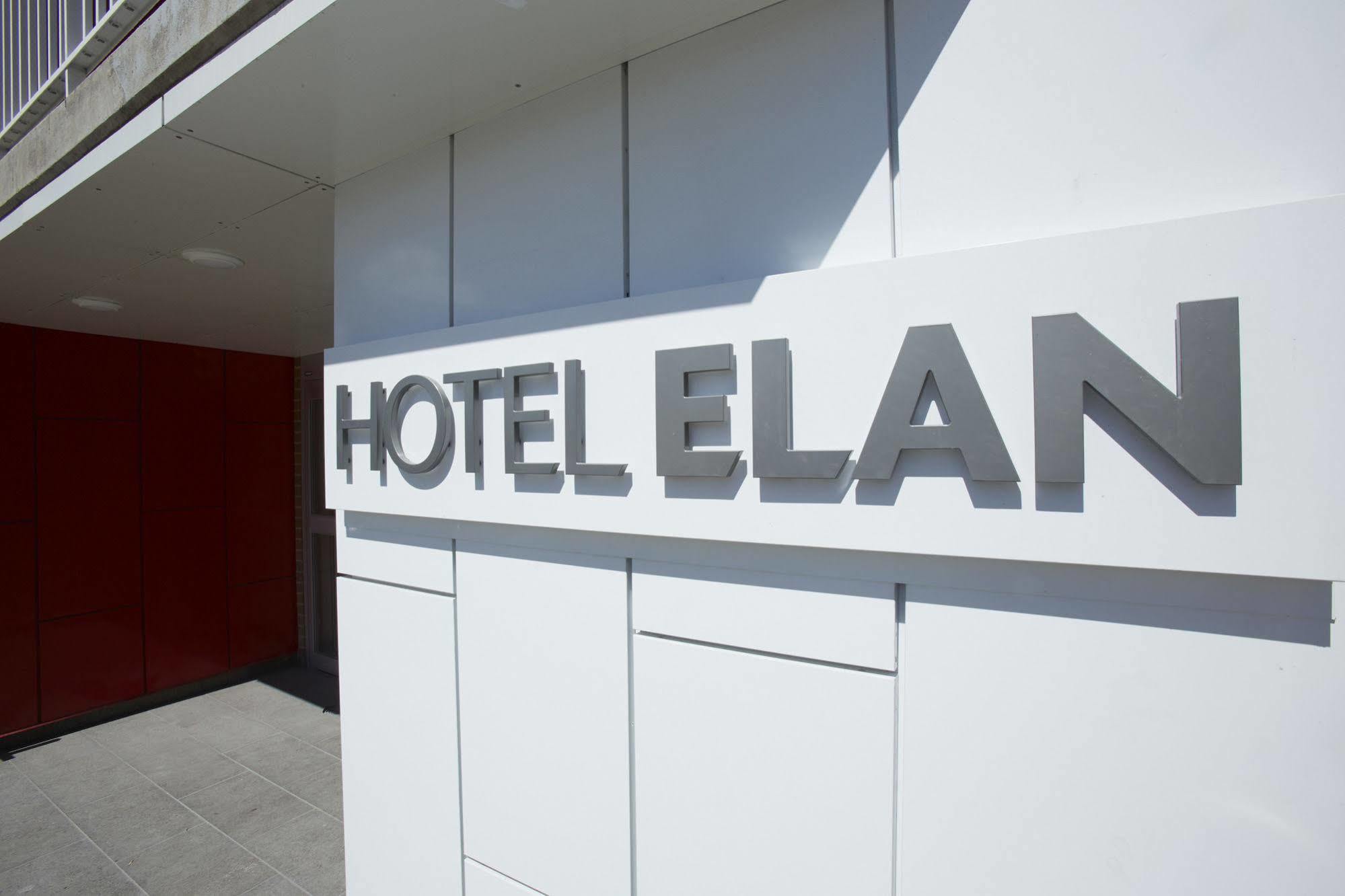 Hotel Elan Κάλγκαρι Εξωτερικό φωτογραφία